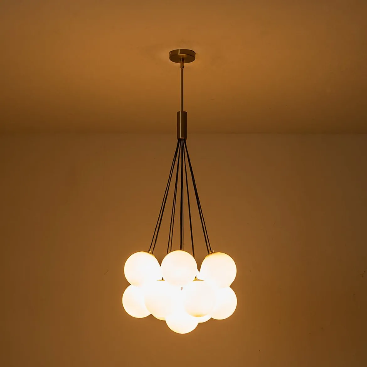 Cloud Style Opal Glass Cluster Bubble Chandelier Pendant Light