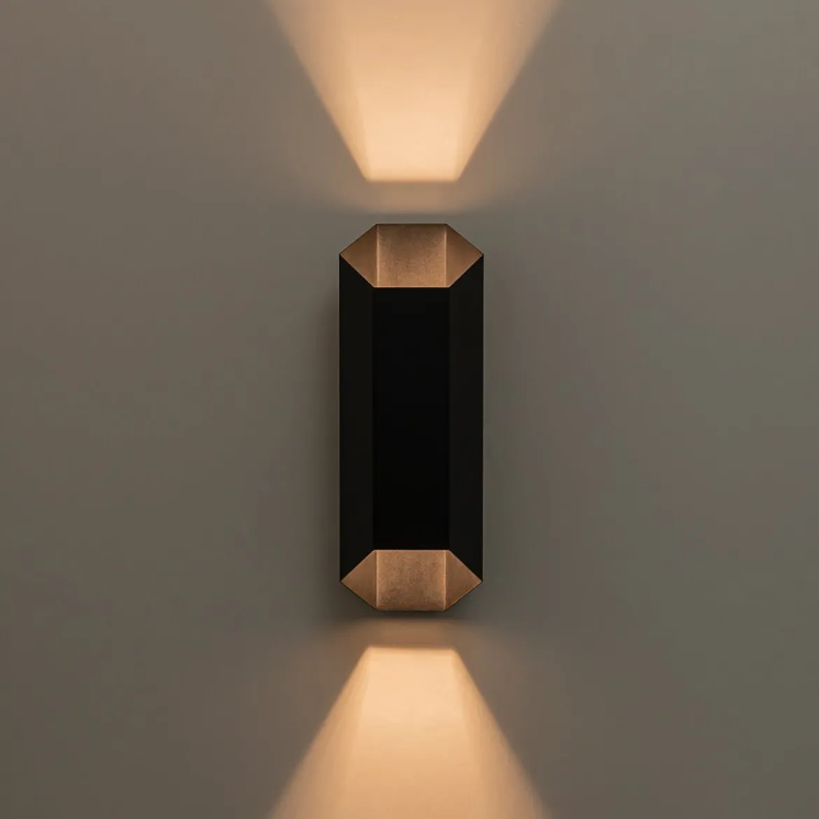 IP54 Up and Down Black Geometric Tube LED Outdoor Wall Light