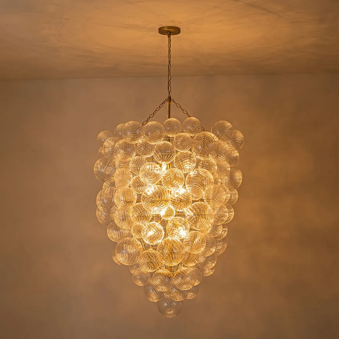 Luxury Cascade Cluster Ribbed Glass Bubble Entry Chandelier