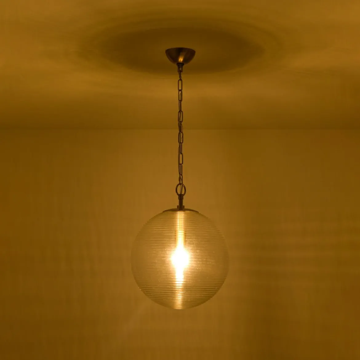 Mid-Century Brass 1-light Clear Reeded Glass Globe Pendant