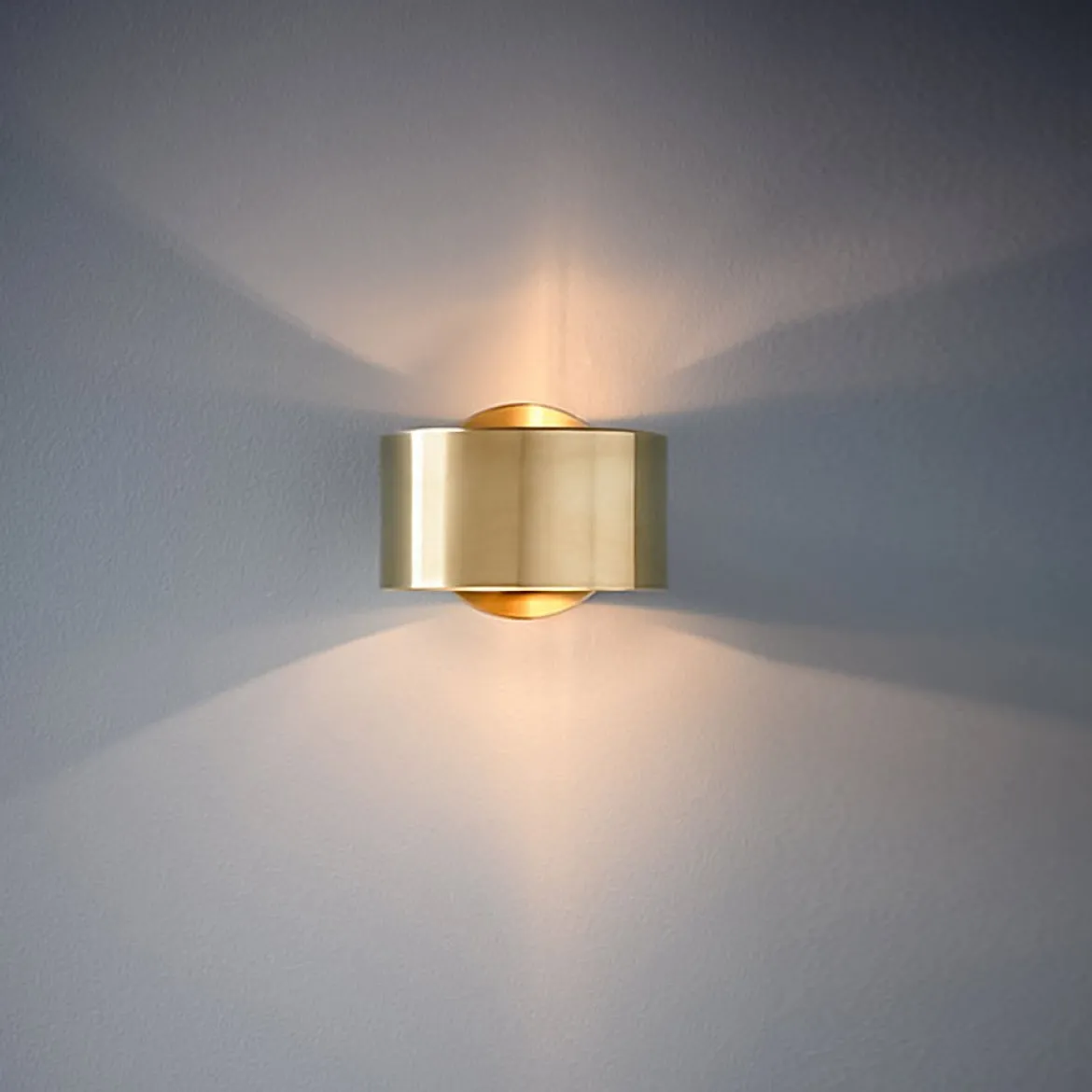 Minimalist 1-Light Brass Drum Wall Light