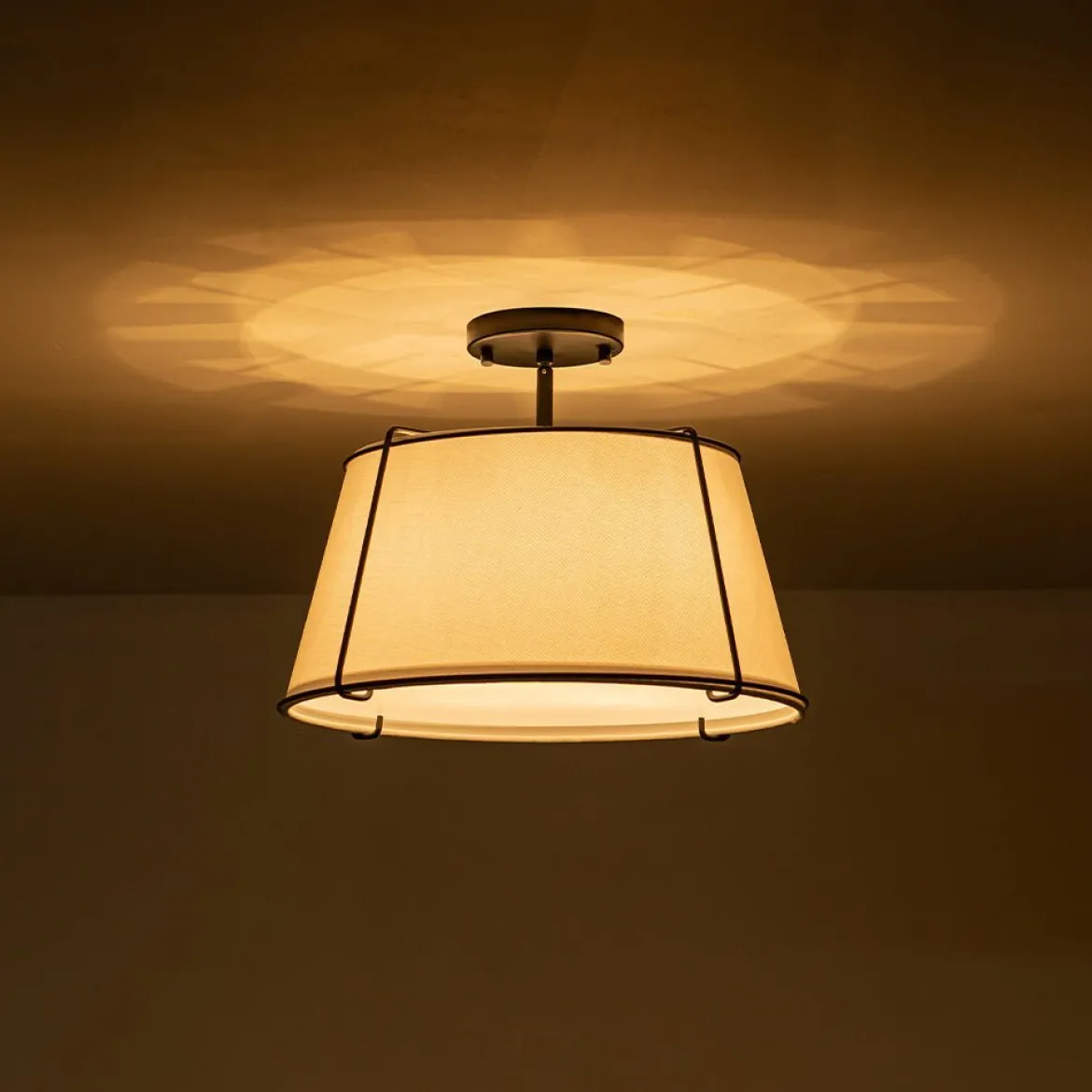 (OpenBox) Contemporary Wide Linen Drum Brass Semi Flush Mount